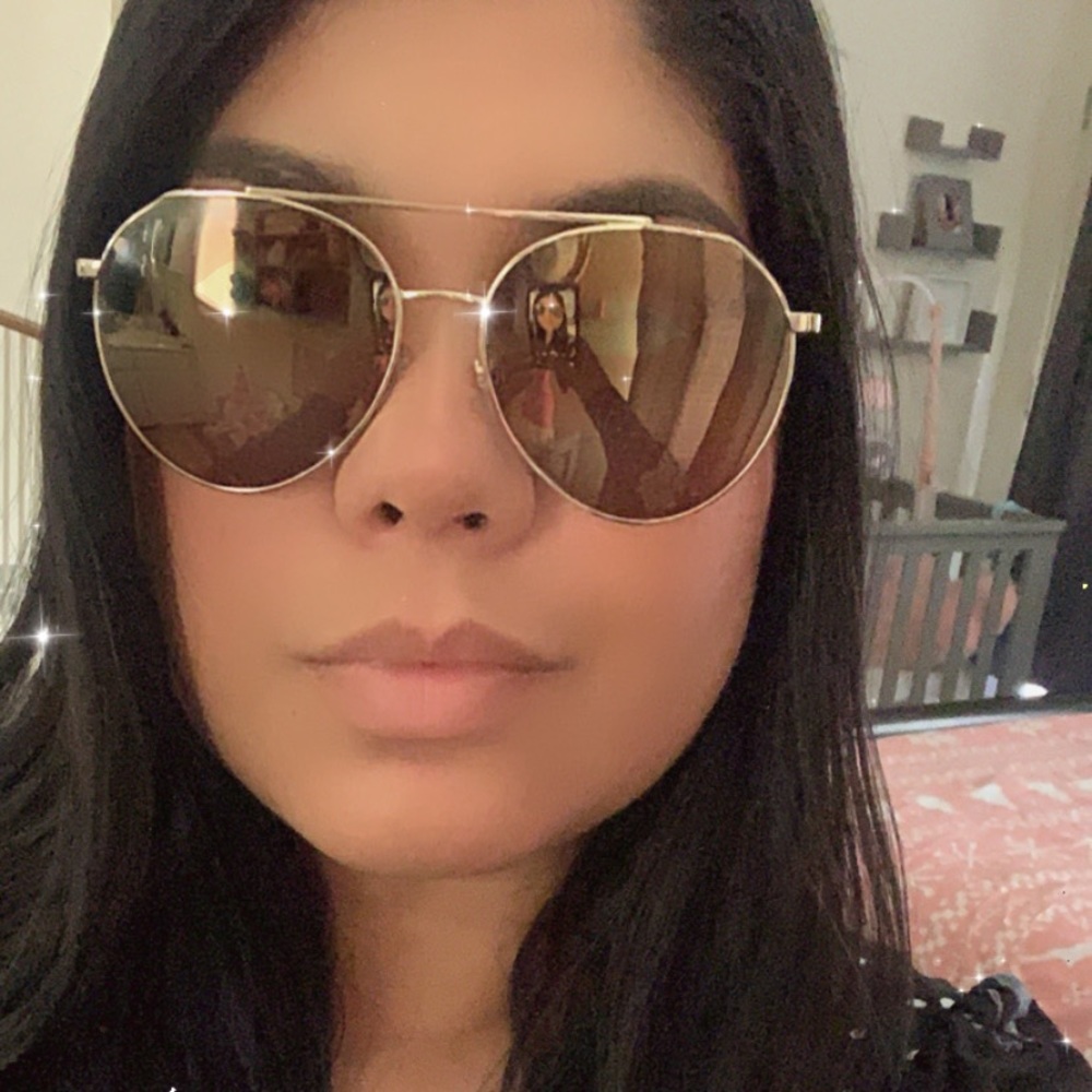 Burberry Original Sunglasses 🕶 - Picture 10 of 15